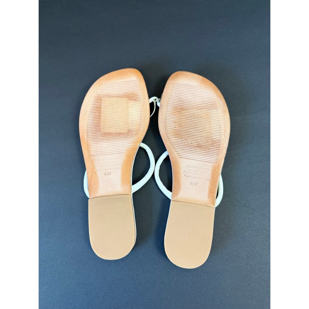 Jeffrey Campbell NWOT Flat Minimal White Leather Sandal Silver Toe Ring Binny 6 - Picture 4 of 5